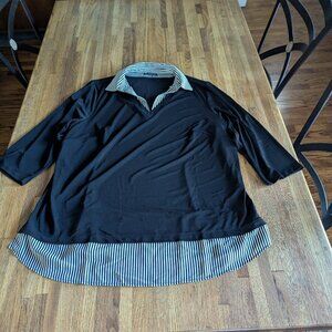 Black and White 3/4 Length Sleeve Women's 2XL Top Collar and Bottom Stripes